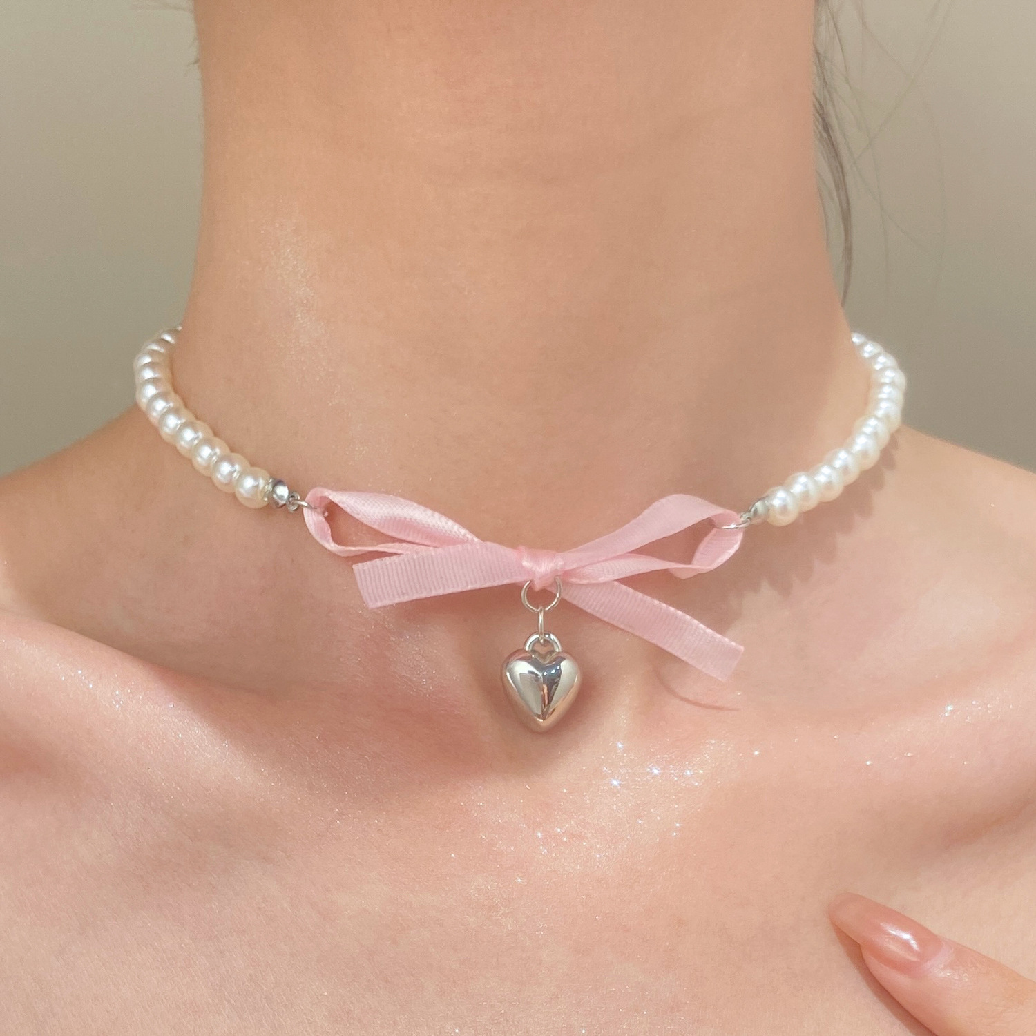 Francuski romantyczny różowy w – Pearl Trim Chain recenzja i cena